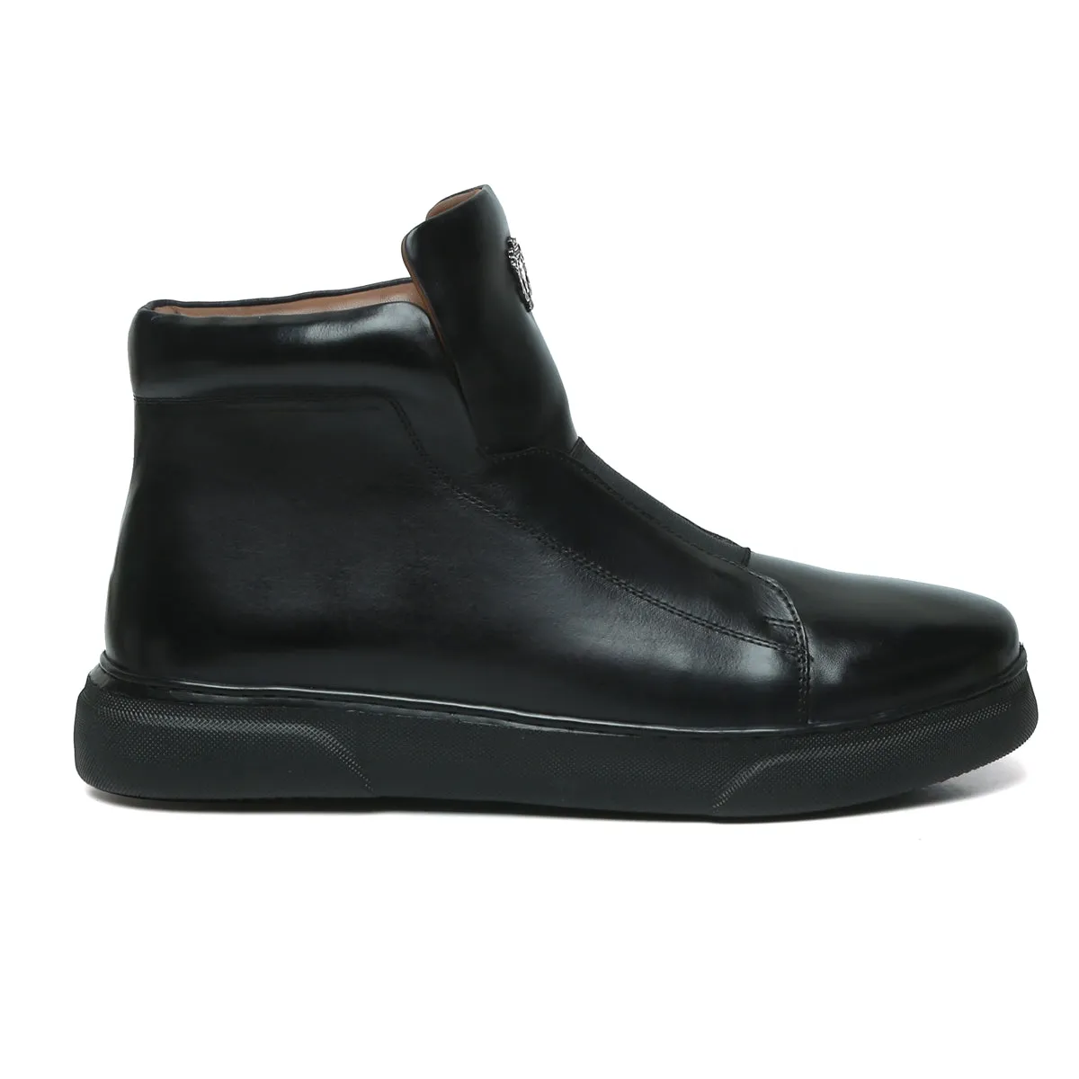 Black Mid-Top Sneakers with Stretchable Closure by Brune & Bareskin