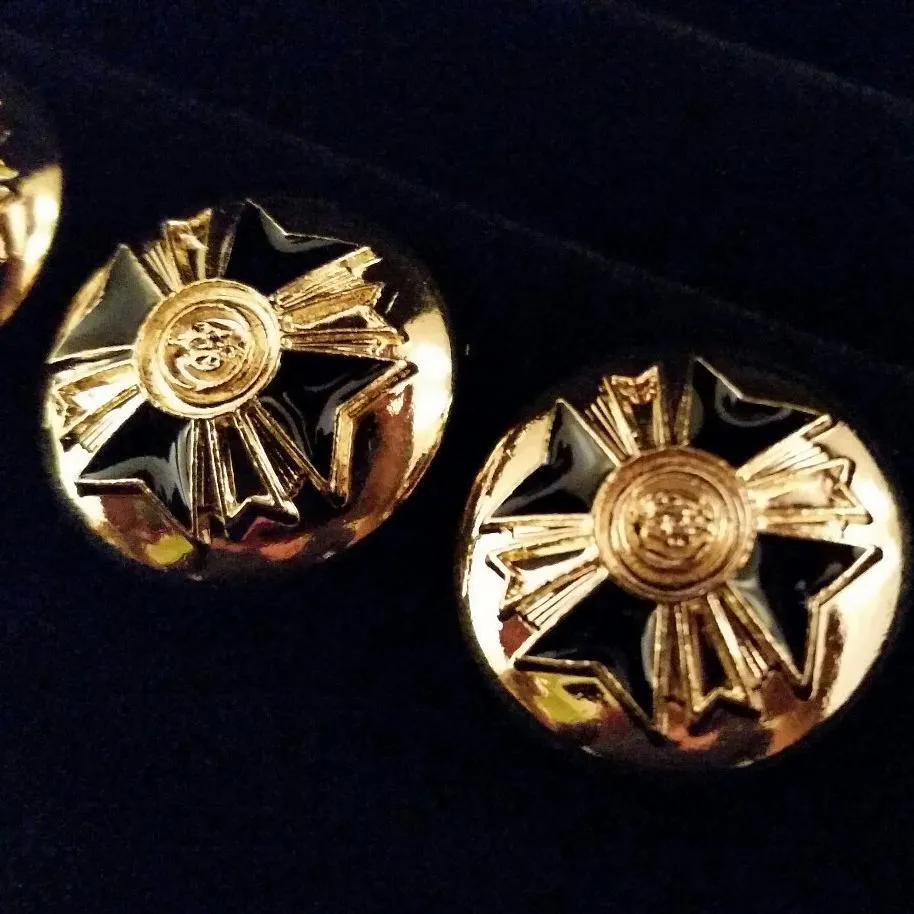 Buttons Gold Black Enamel Gothic Cross