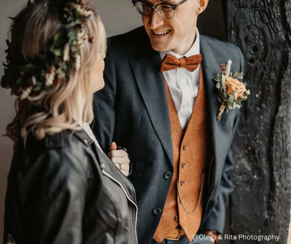 Charlie Burnt Orange Wool Bow Tie, Pocket Square and Emerald Green Braces Set