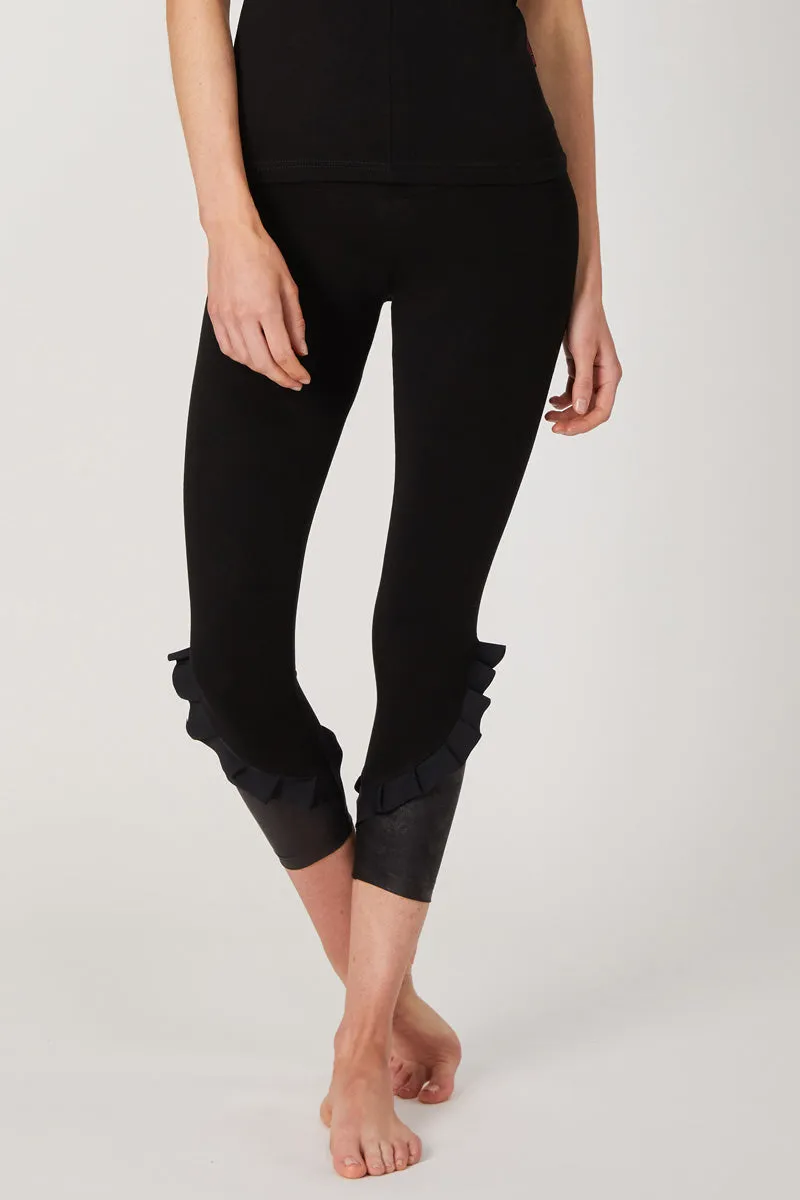 Medium Compression Waisted Cropped Leggings with Frill Side Detail Black