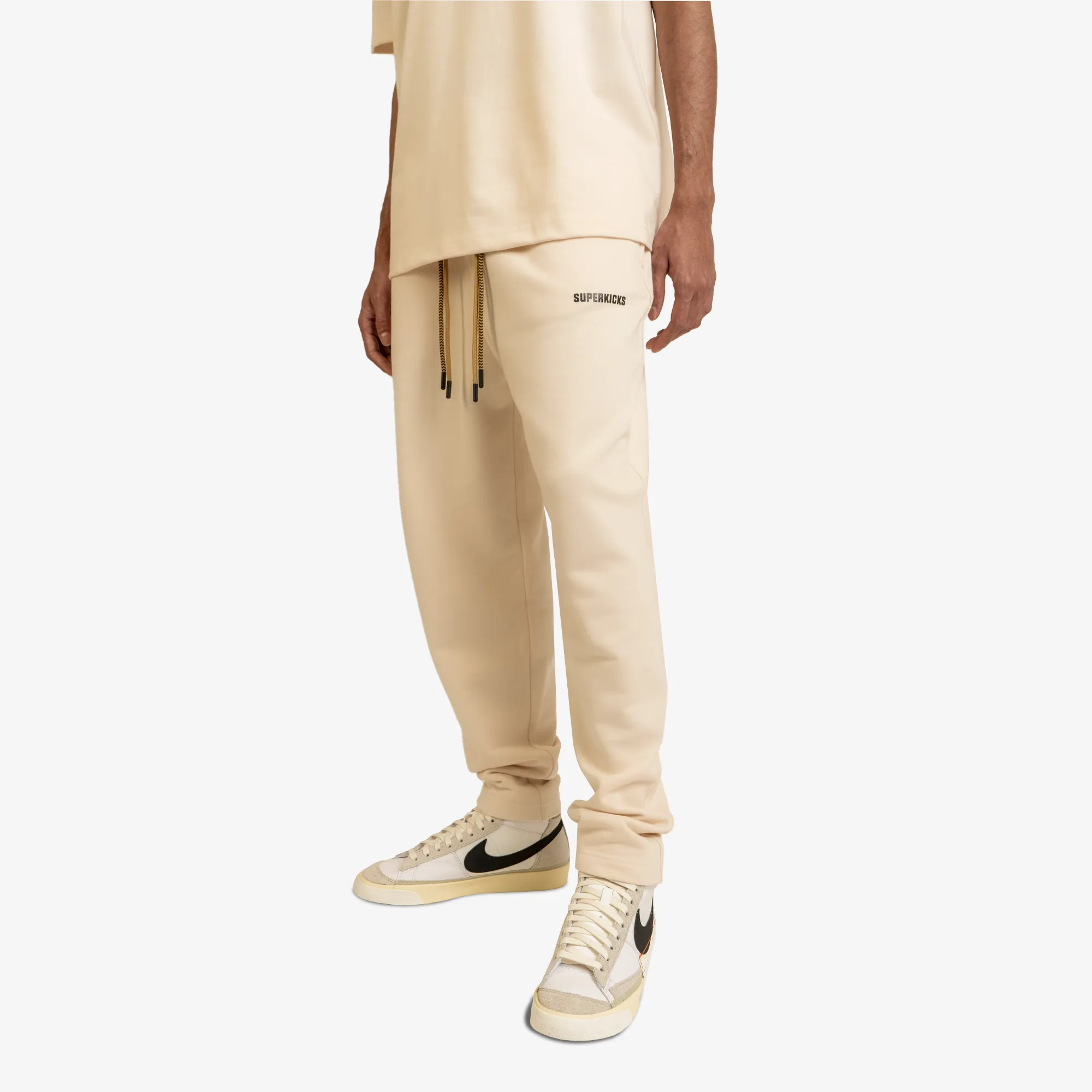 Superkicks | BASIC JOGGERS 'PEACH'