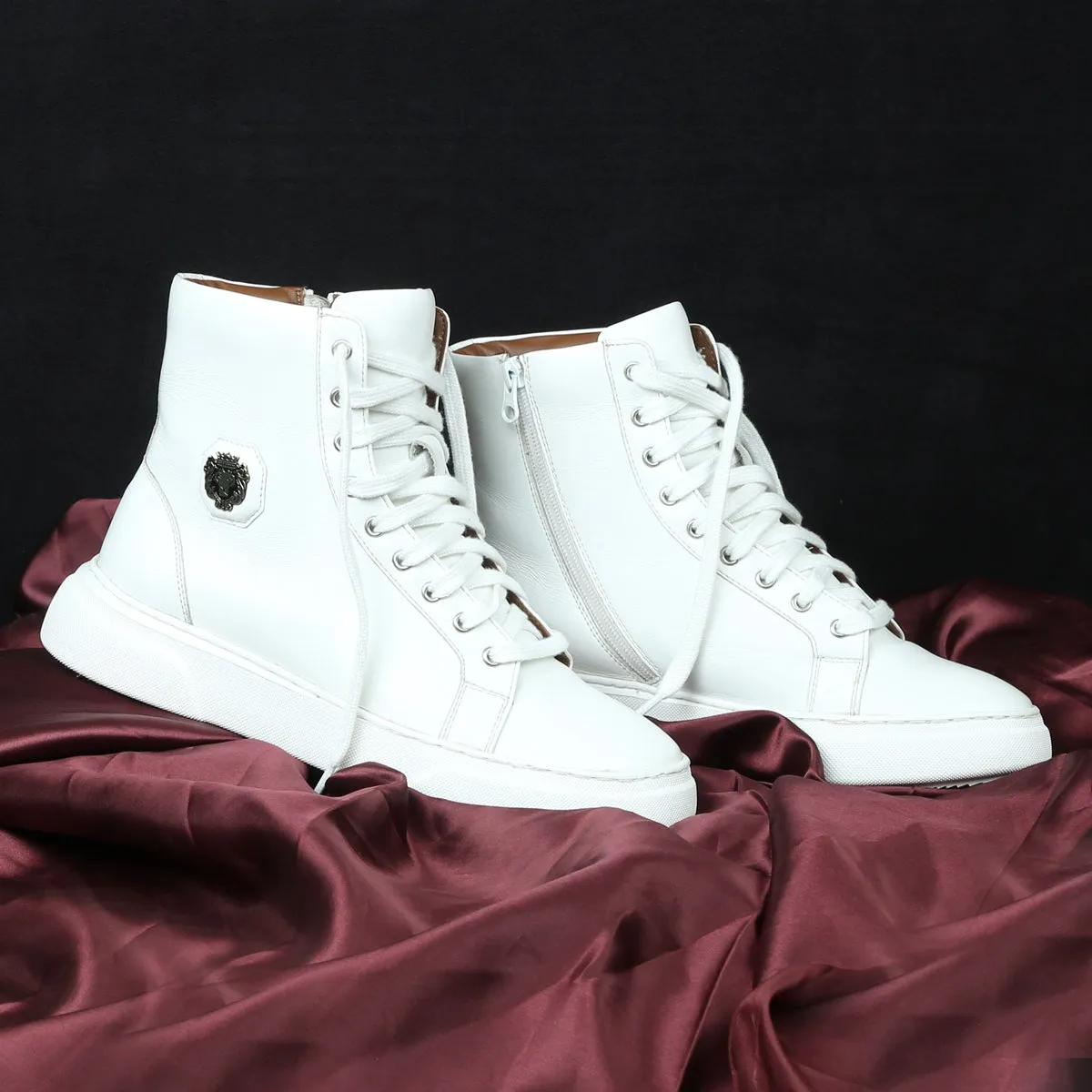 White High Ankle Sneakers With Metal Lion Logo E.V.A Sole by Brune & Bareskin