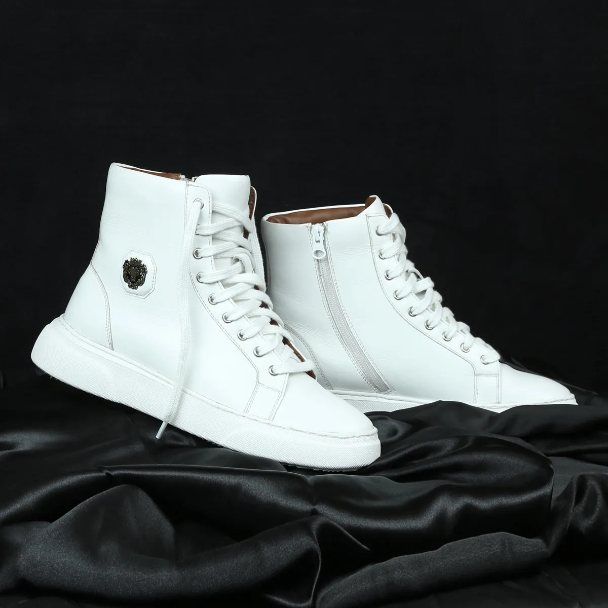 White High Ankle Sneakers With Metal Lion Logo E.V.A Sole by Brune & Bareskin