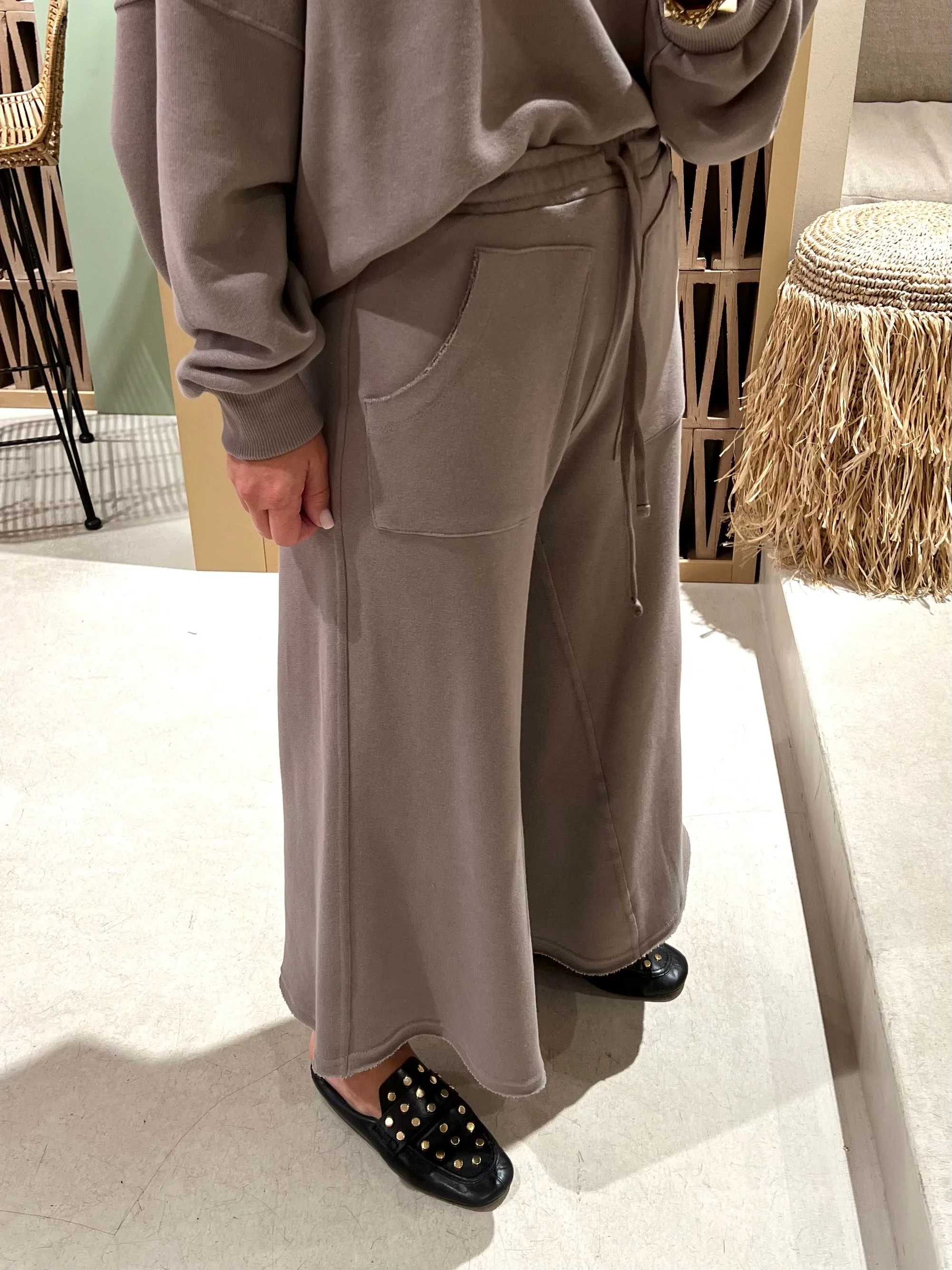 WIDE SWEATPANT CULOTTES